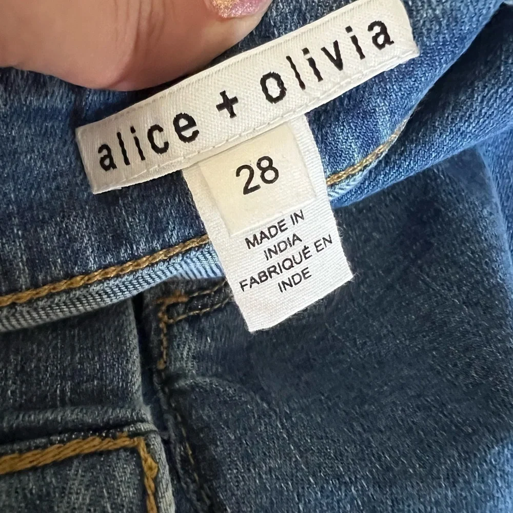 Alice + Olivia Beta Pom Pom High Waist Wide Leg Cropped Jeans Size 28 - Picture 6 of 9